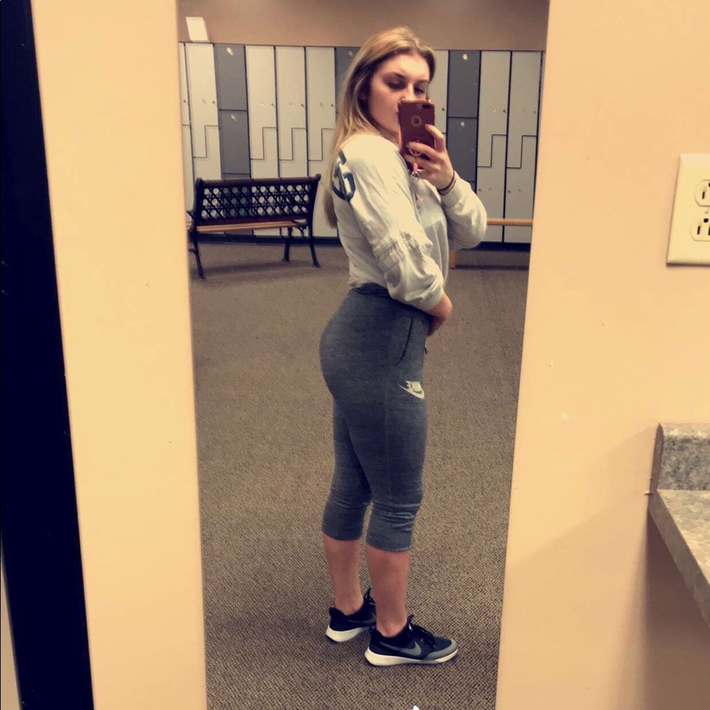 Nike joggers